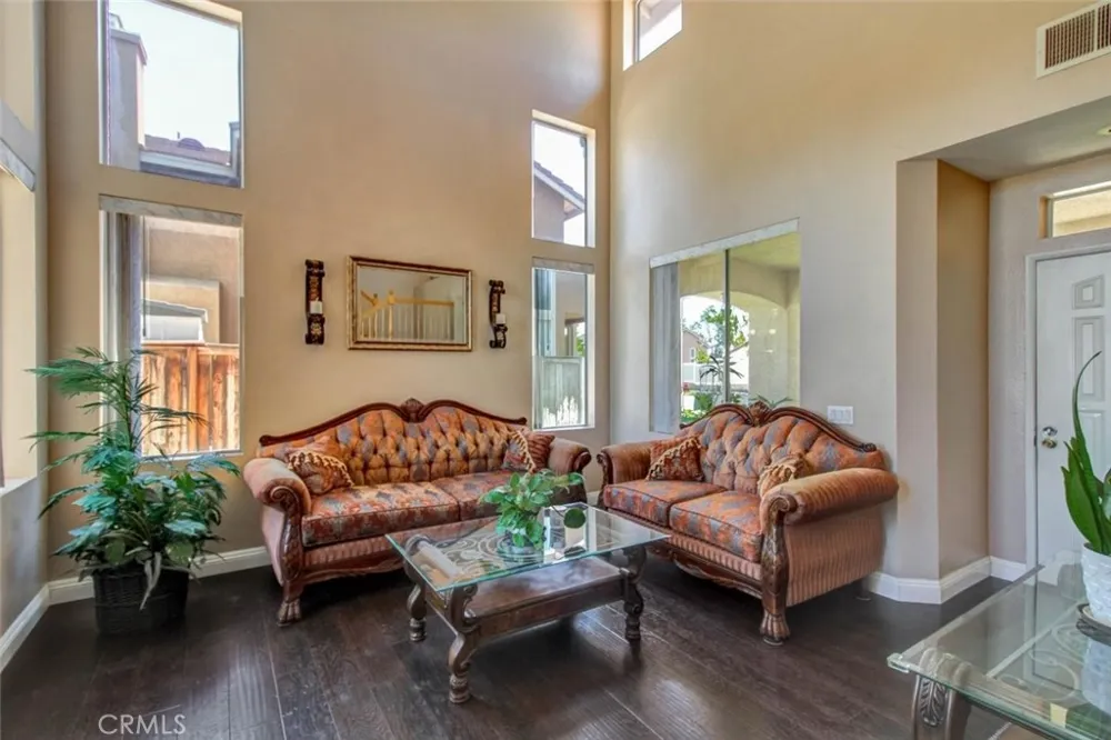 1353 Hermosa Corona, CA 92879