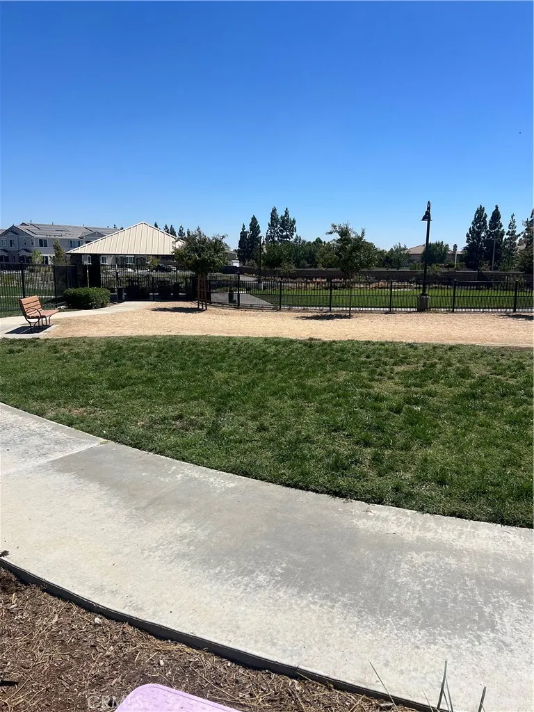 16502 Casa Grande #324 Fontana, CA 92336