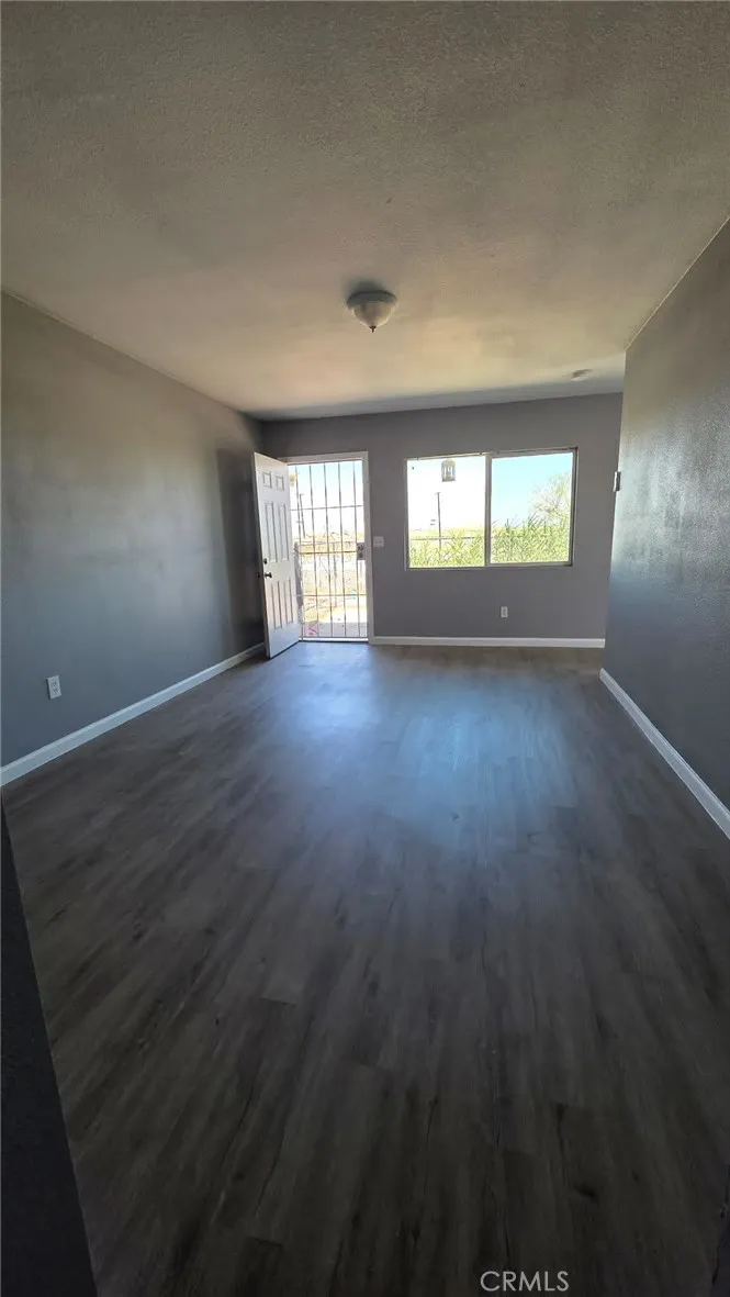 25287 Main Barstow, CA 92311