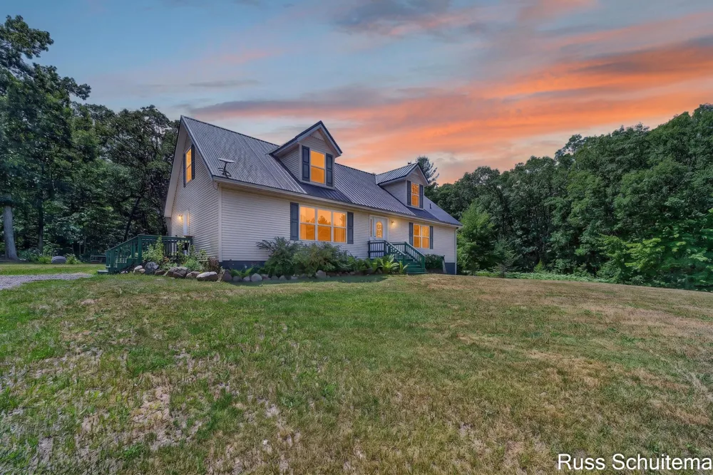 11508 Nichols Road Holton, MI 49425
