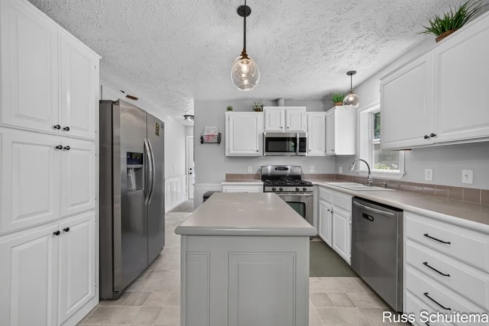 11508 Nichols Road Holton, MI 49425
