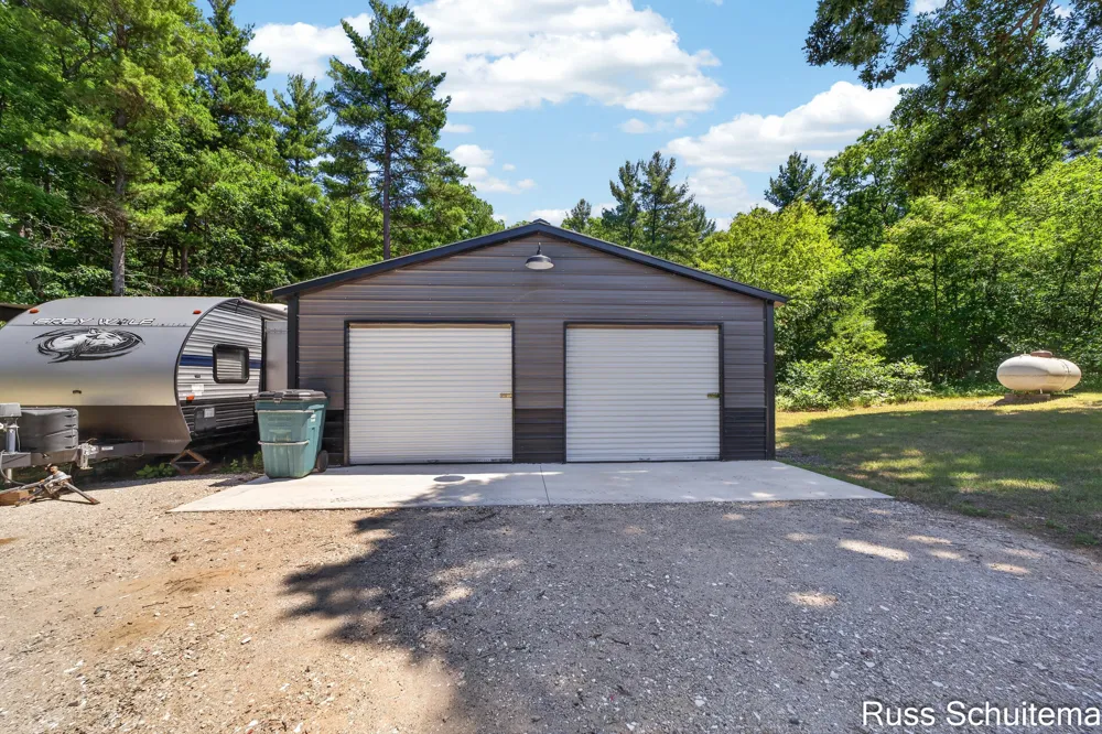 11508 Nichols Road Holton, MI 49425