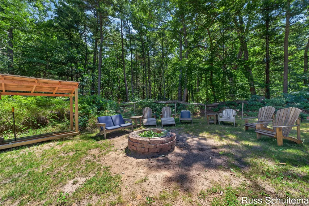 11508 Nichols Road Holton, MI 49425