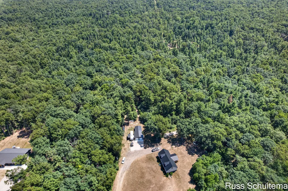 11508 Nichols Road Holton, MI 49425