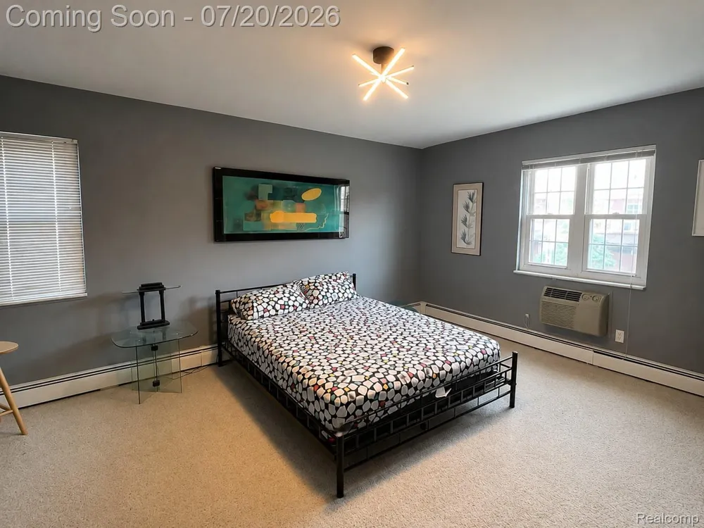 555 Townsend Street #203 Birmingham City, MI 48009