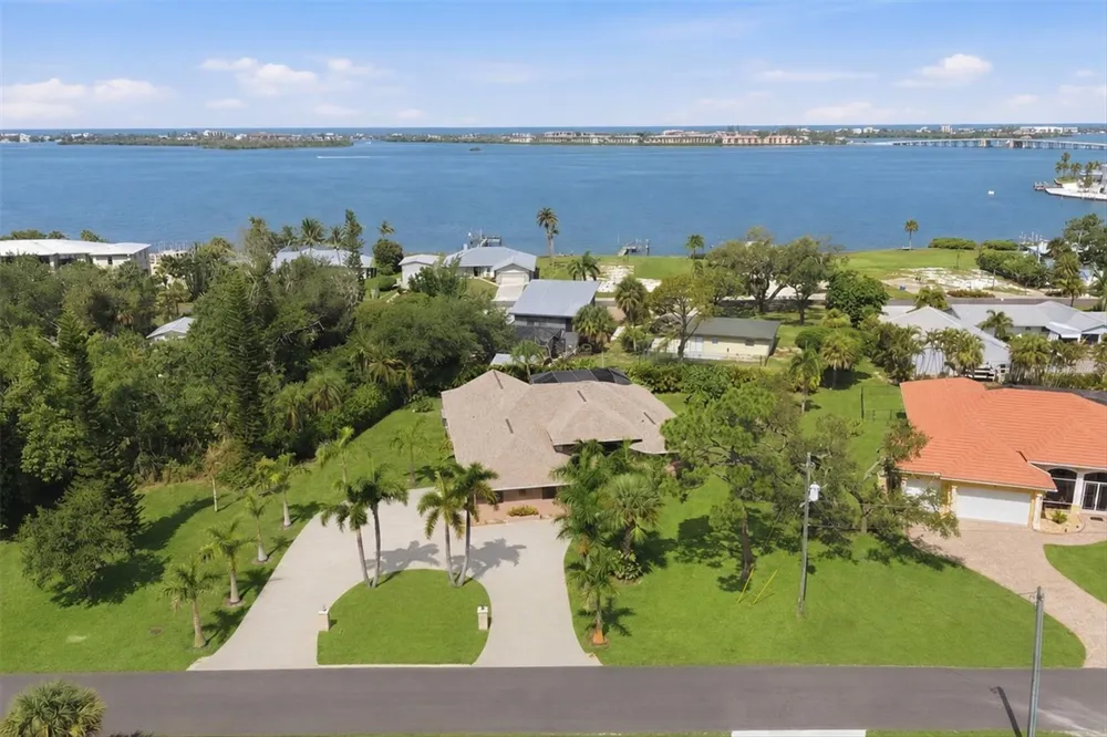 1710 PARKER DRIVE Englewood, FL 34223