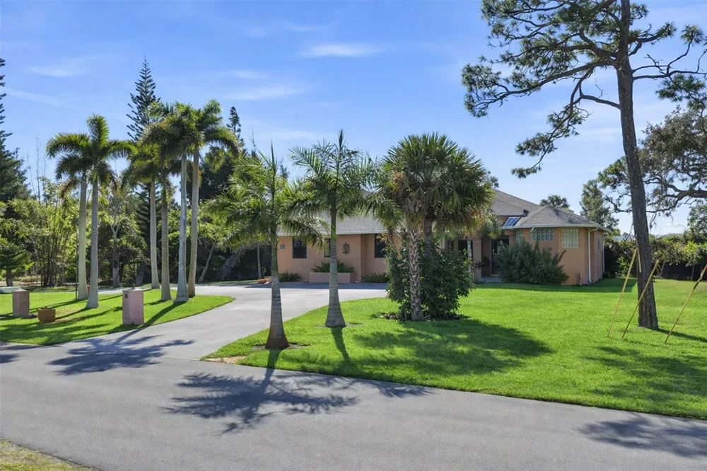 1710 PARKER DRIVE Englewood, FL 34223