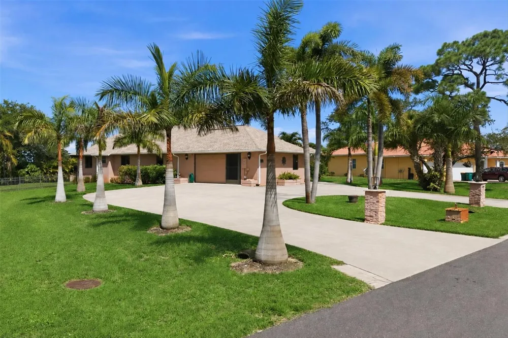 1710 PARKER DRIVE Englewood, FL 34223