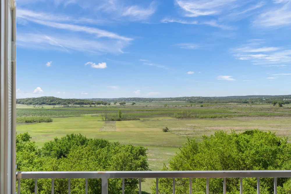 970 Parkview Drive Canyon Lake, TX 78133