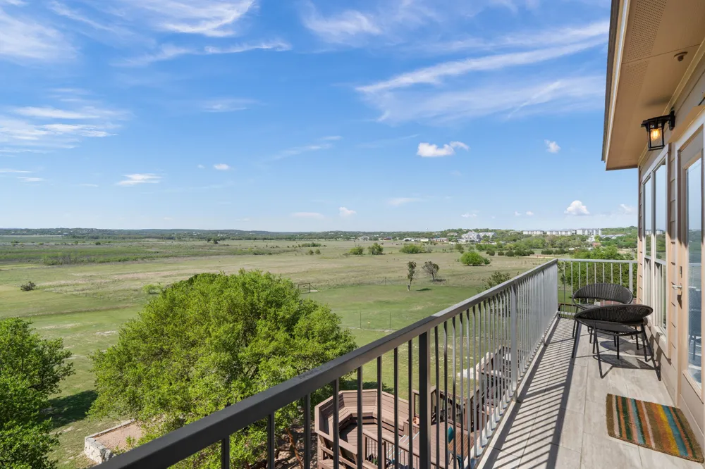 970 Parkview Drive Canyon Lake, TX 78133