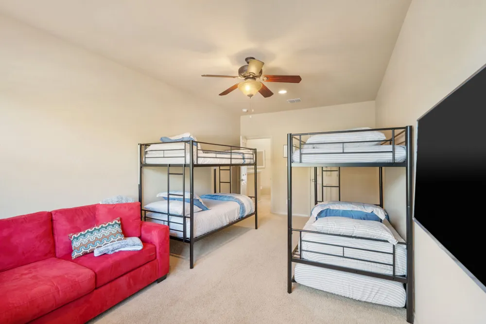 970 Parkview Drive Canyon Lake, TX 78133