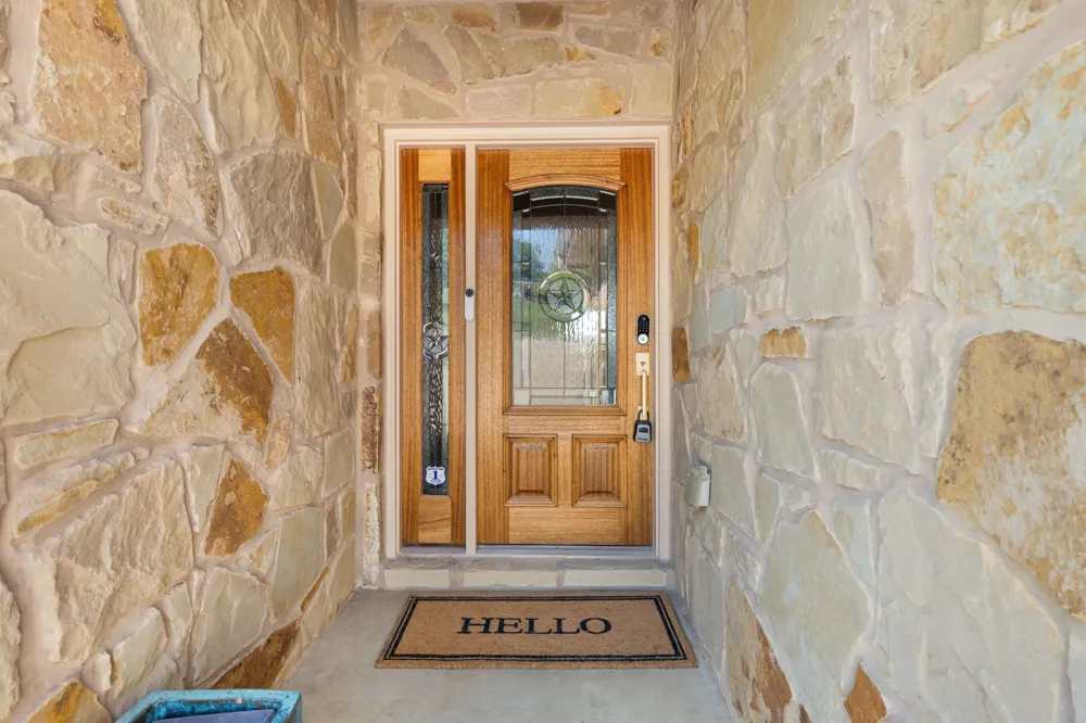 970 Parkview Drive Canyon Lake, TX 78133
