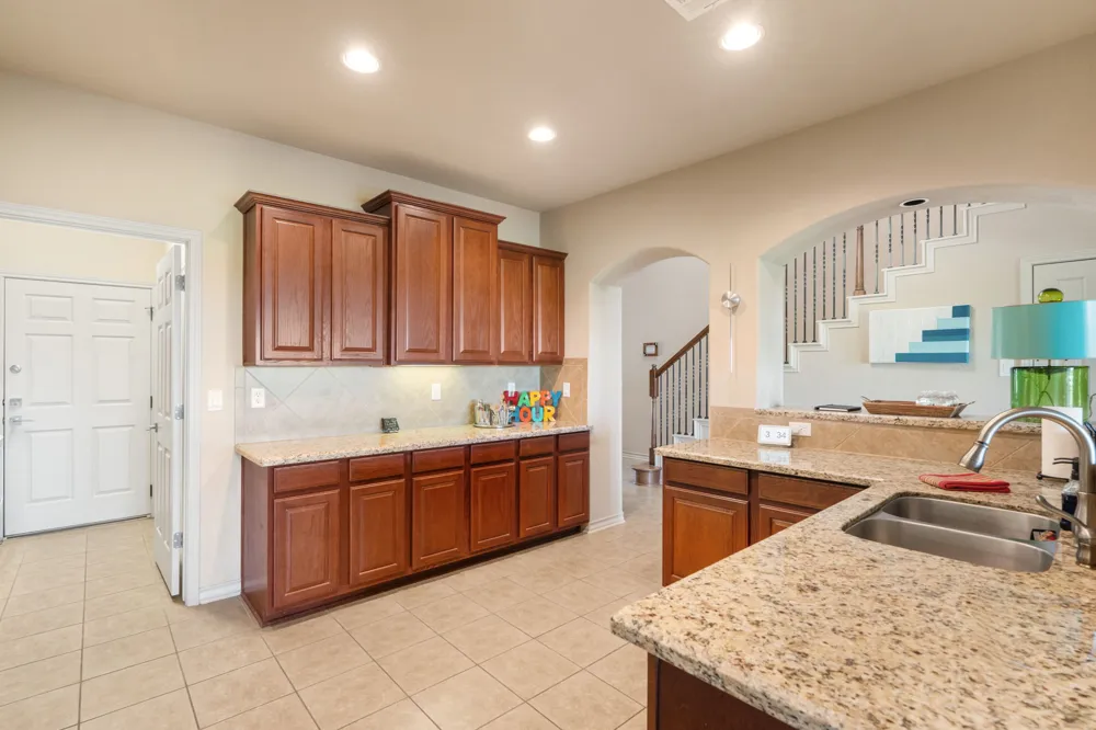 970 Parkview Drive Canyon Lake, TX 78133