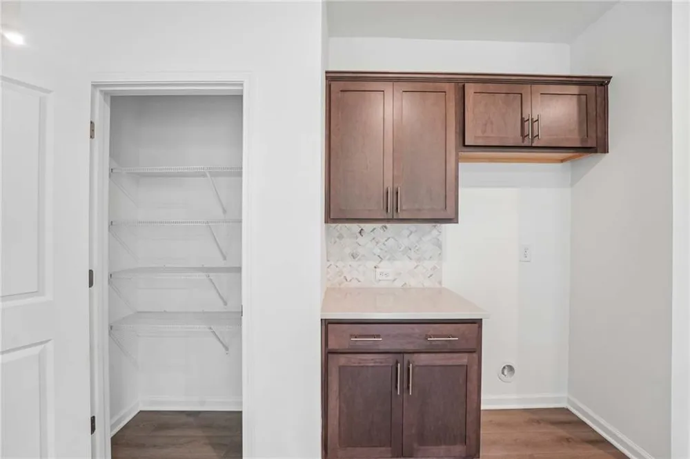 320 Dearborn Drive Cartersville, GA 30120
