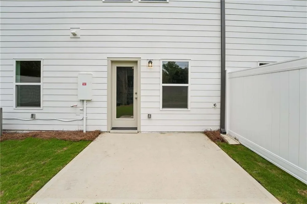 320 Dearborn Drive Cartersville, GA 30120