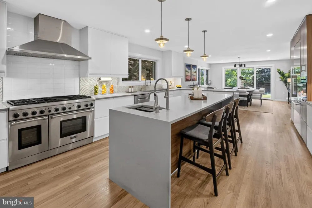 6222 DAHLONEGA ROAD Bethesda, MD 20816