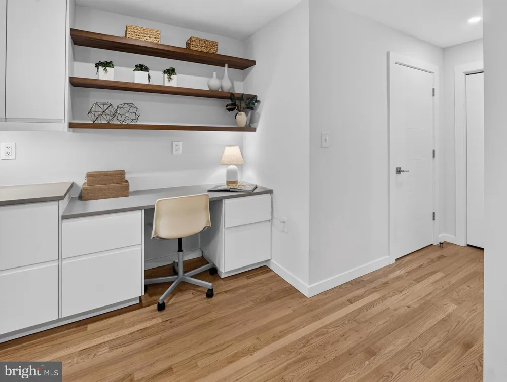 6222 DAHLONEGA ROAD Bethesda, MD 20816