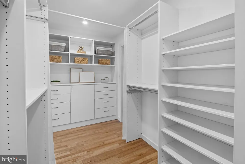 6222 DAHLONEGA ROAD Bethesda, MD 20816