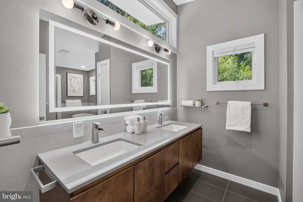 6222 DAHLONEGA ROAD Bethesda, MD 20816