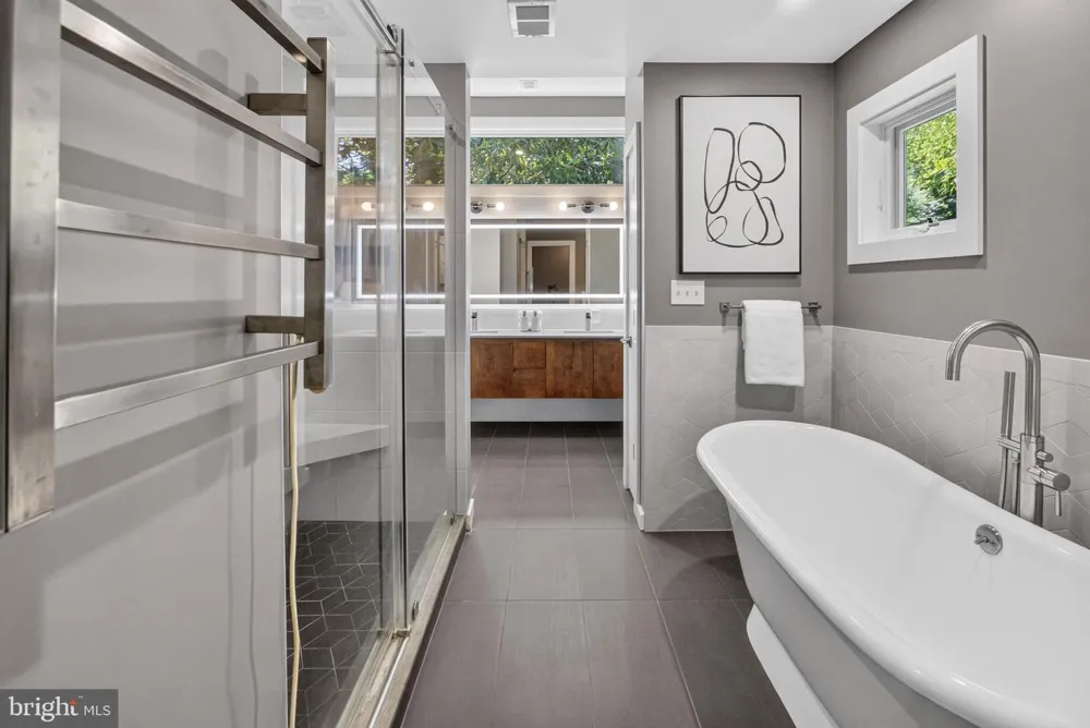 6222 DAHLONEGA ROAD Bethesda, MD 20816
