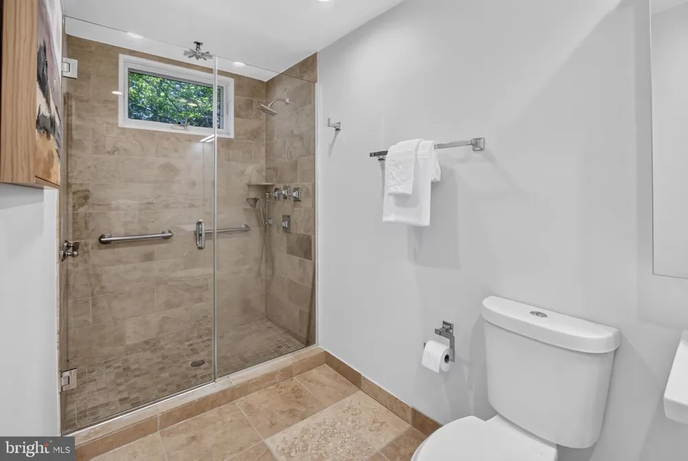 6222 DAHLONEGA ROAD Bethesda, MD 20816