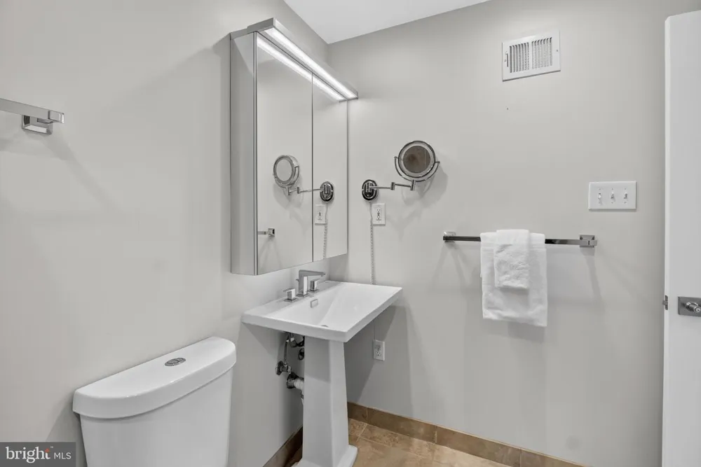 6222 DAHLONEGA ROAD Bethesda, MD 20816