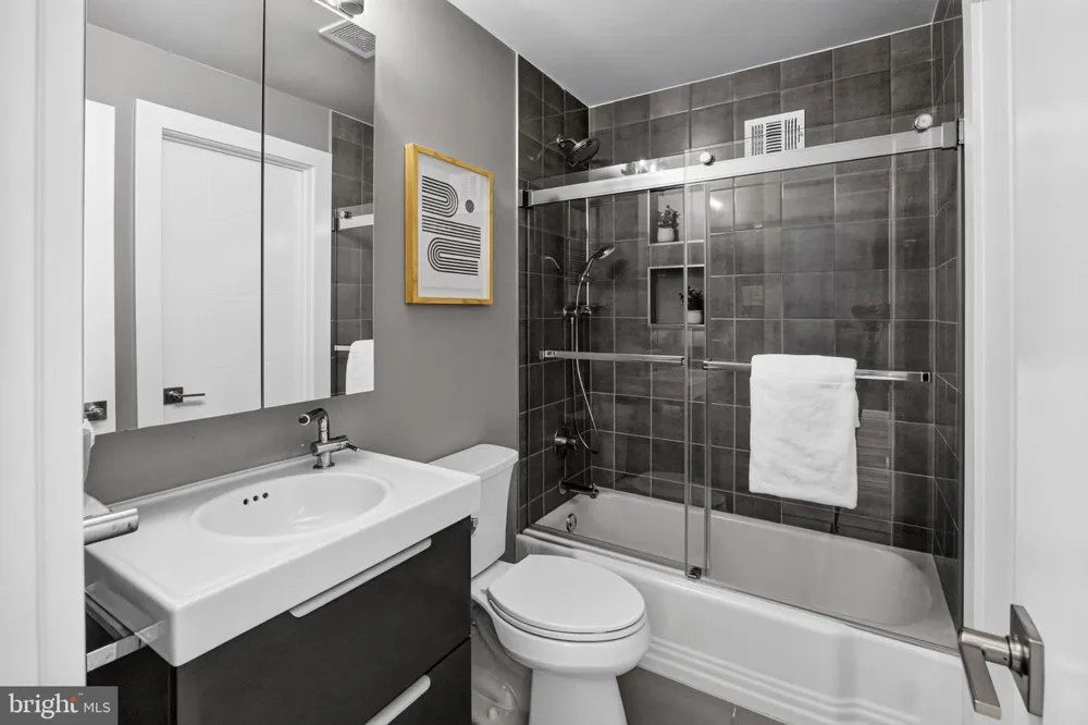 6222 DAHLONEGA ROAD Bethesda, MD 20816