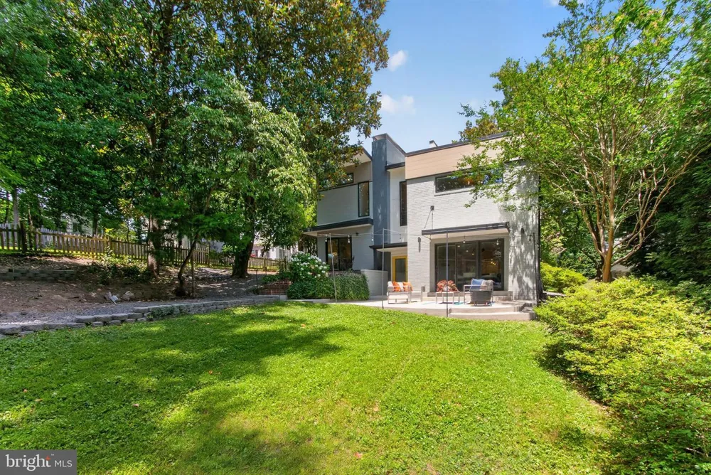 6222 DAHLONEGA ROAD Bethesda, MD 20816