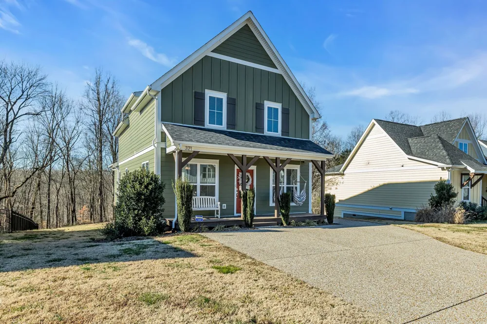 321 Evans Dr Tullahoma, TN 37388