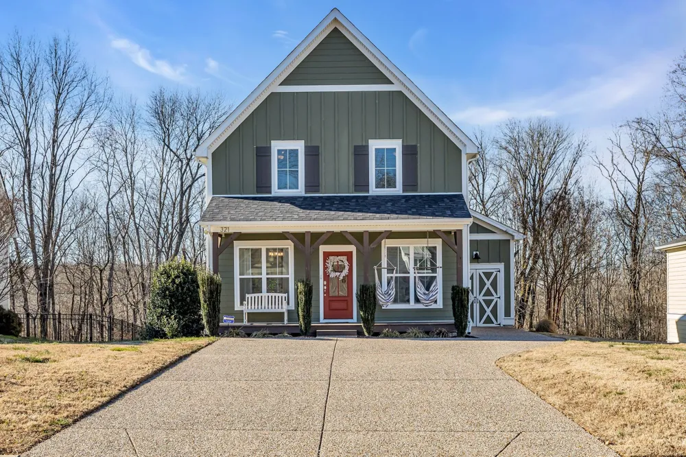 321 Evans Dr Tullahoma, TN 37388