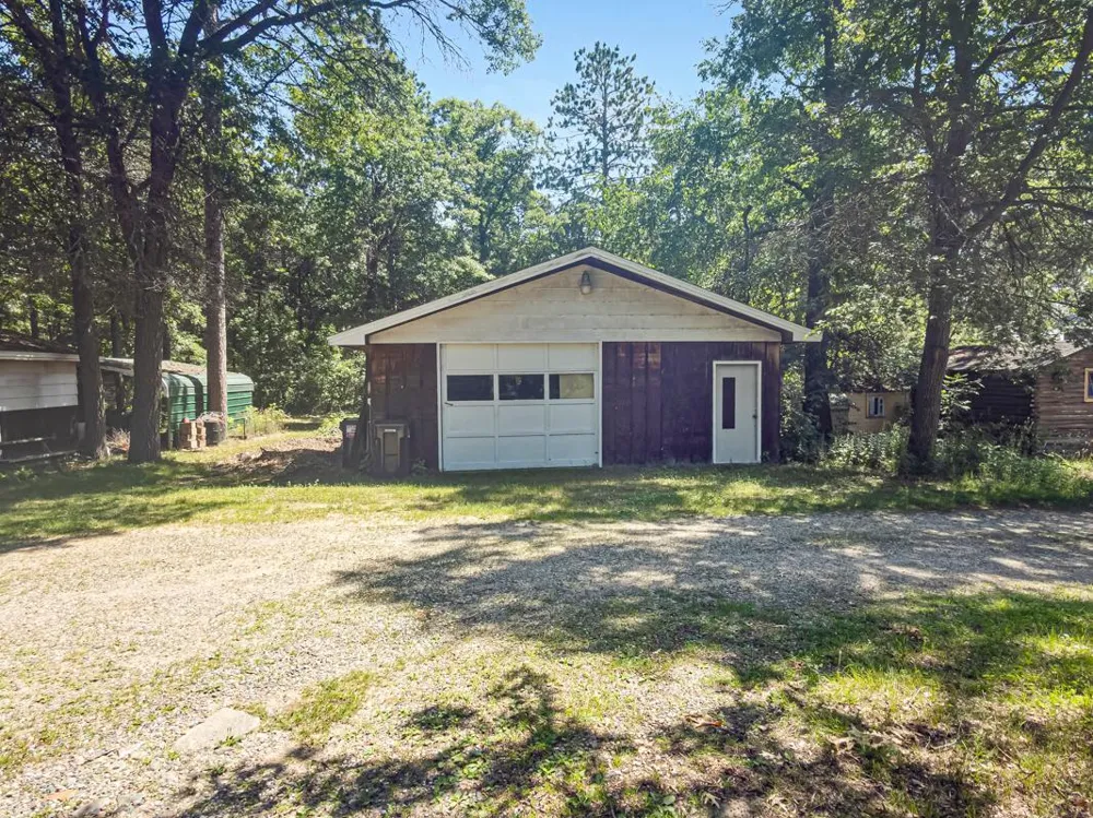 36975 Taylors Beach Road Menahga, MN 56464