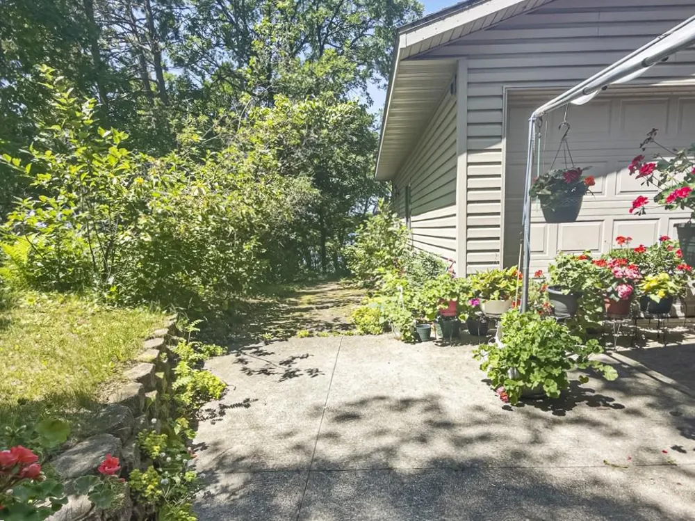 36975 Taylors Beach Road Menahga, MN 56464