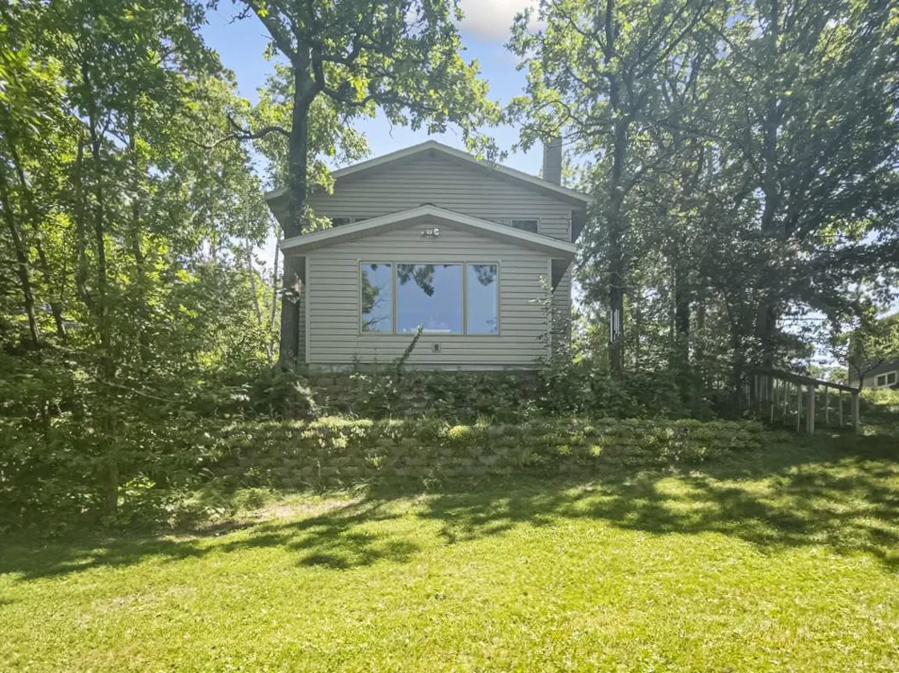 36975 Taylors Beach Road Menahga, MN 56464