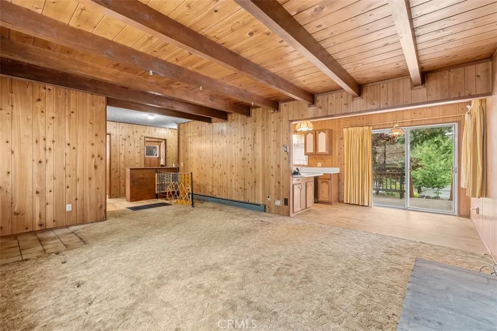 1056 Lark Wrightwood, CA 92397