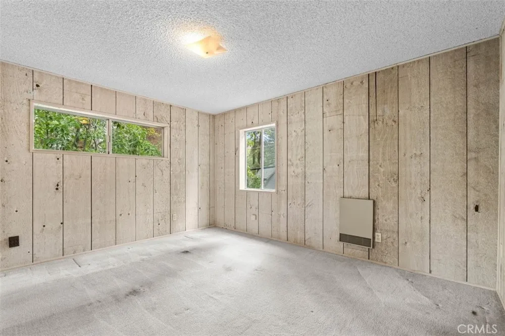 1056 Lark Wrightwood, CA 92397