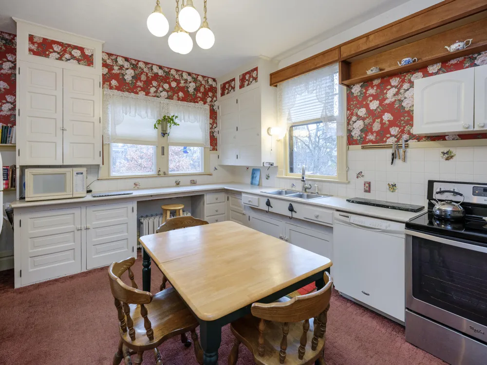 204 Monroe Street Kalamazoo, MI 49006