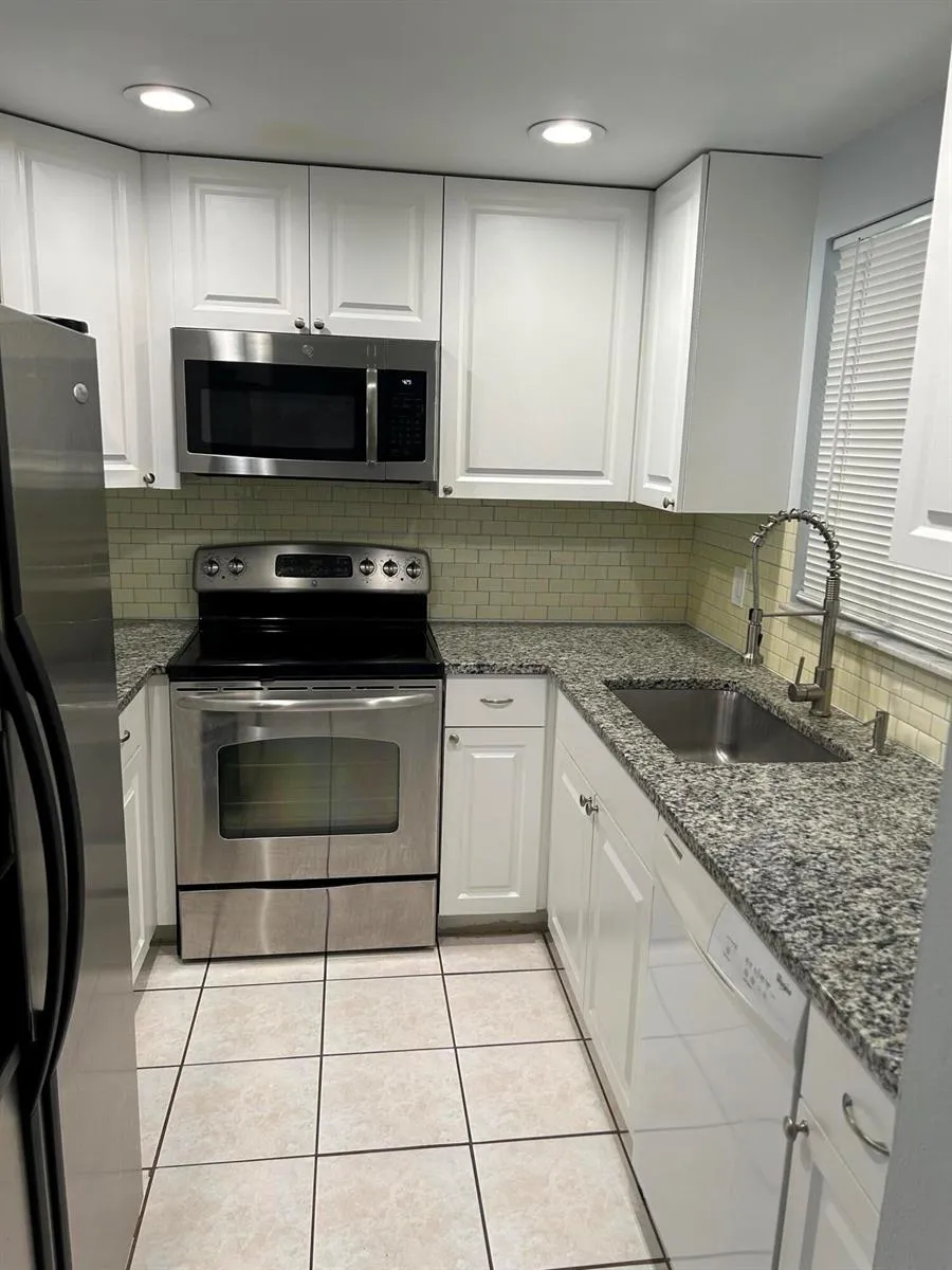 890 Federal Highway #102 Lantana, FL 33462