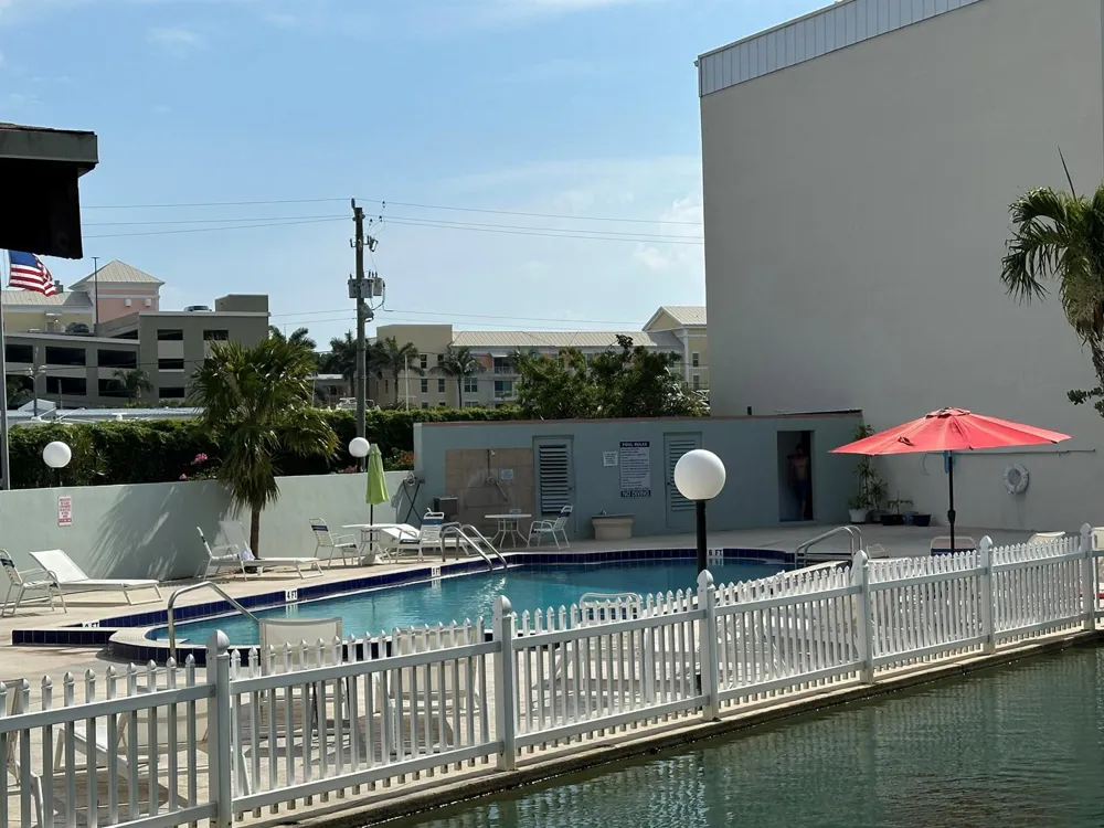 890 Federal Highway #102 Lantana, FL 33462