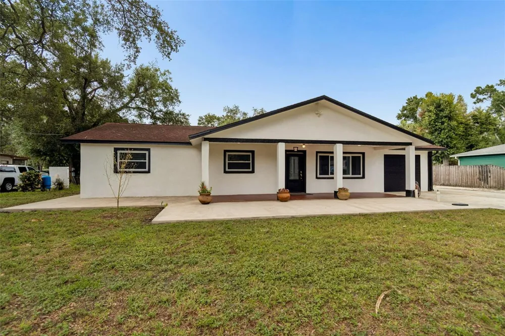 5712 20TH AVENUE S Tampa, FL 33619