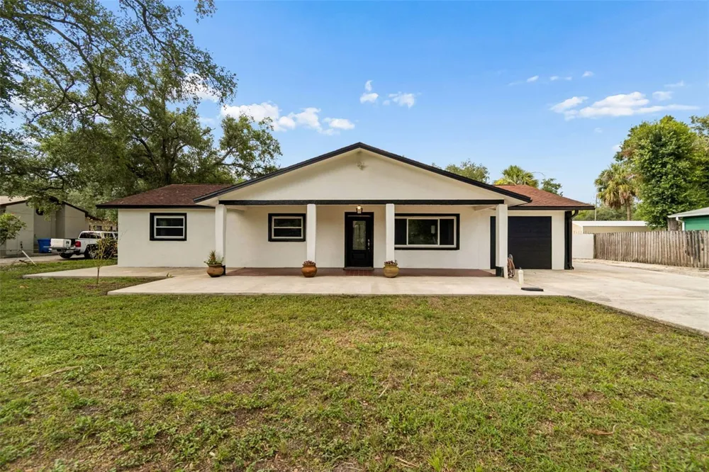 5712 20TH AVENUE S Tampa, FL 33619