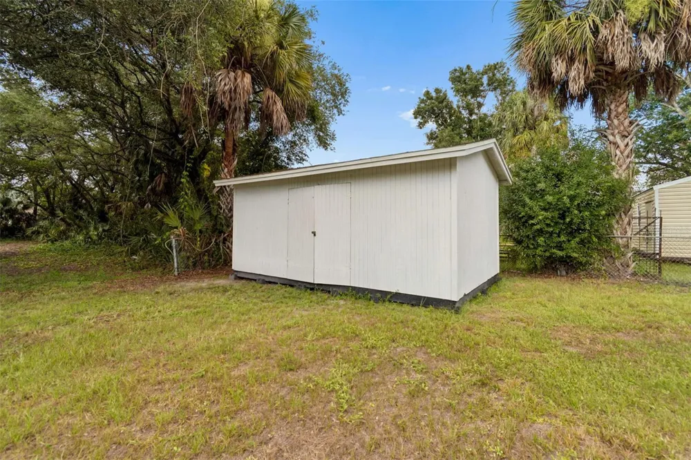 5712 20TH AVENUE S Tampa, FL 33619