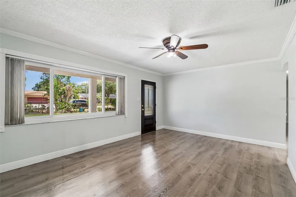 5712 20TH AVENUE S Tampa, FL 33619