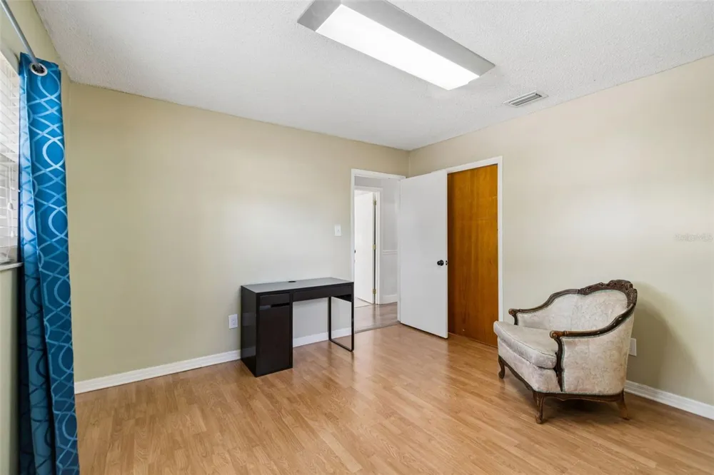 5712 20TH AVENUE S Tampa, FL 33619