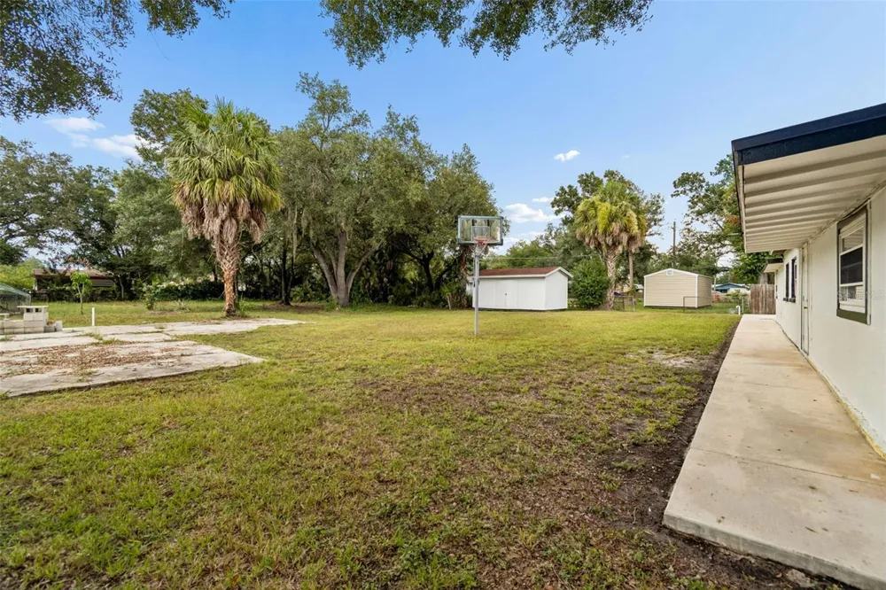 5712 20TH AVENUE S Tampa, FL 33619