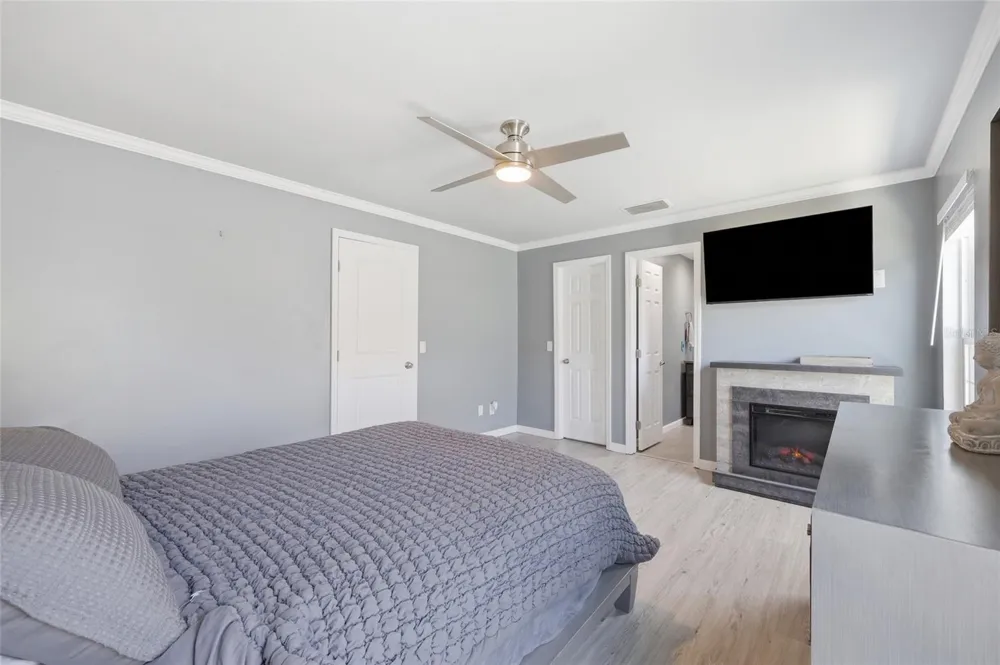 1014 CONLEY DRIVE Oviedo, FL 32765
