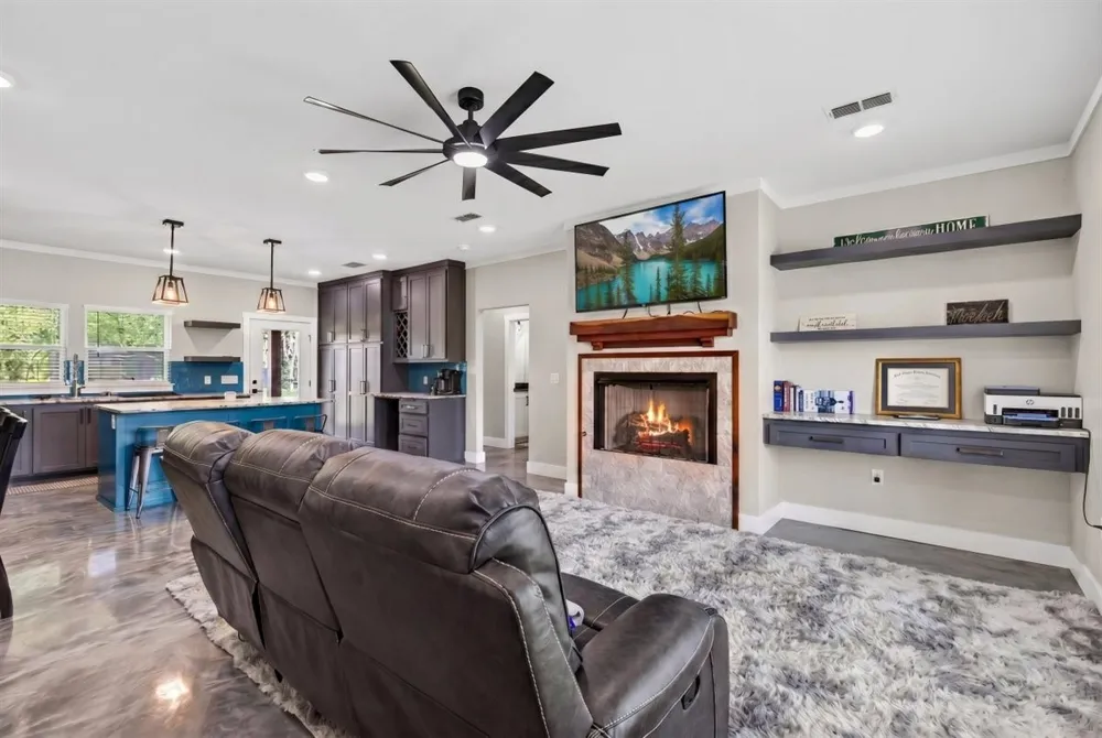 9968 County Road 1200 Athens, TX 75751