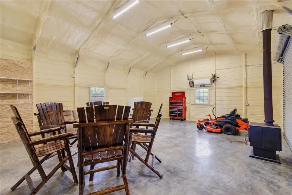9968 County Road 1200 Athens, TX 75751