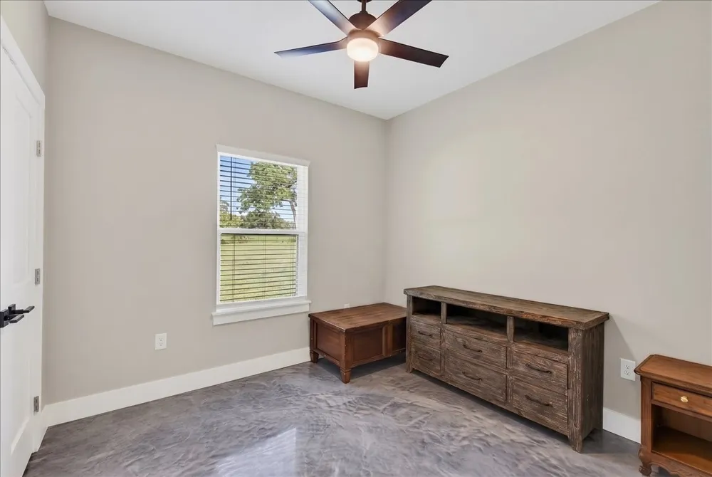 9968 County Road 1200 Athens, TX 75751