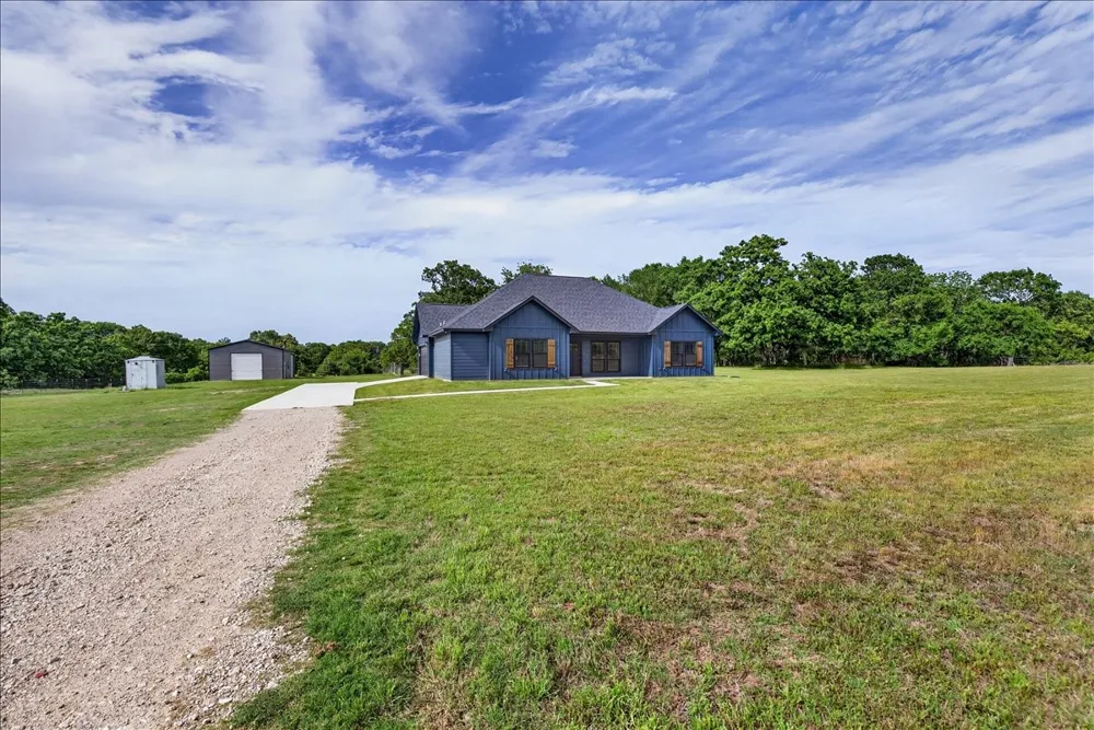 9968 County Road 1200 Athens, TX 75751
