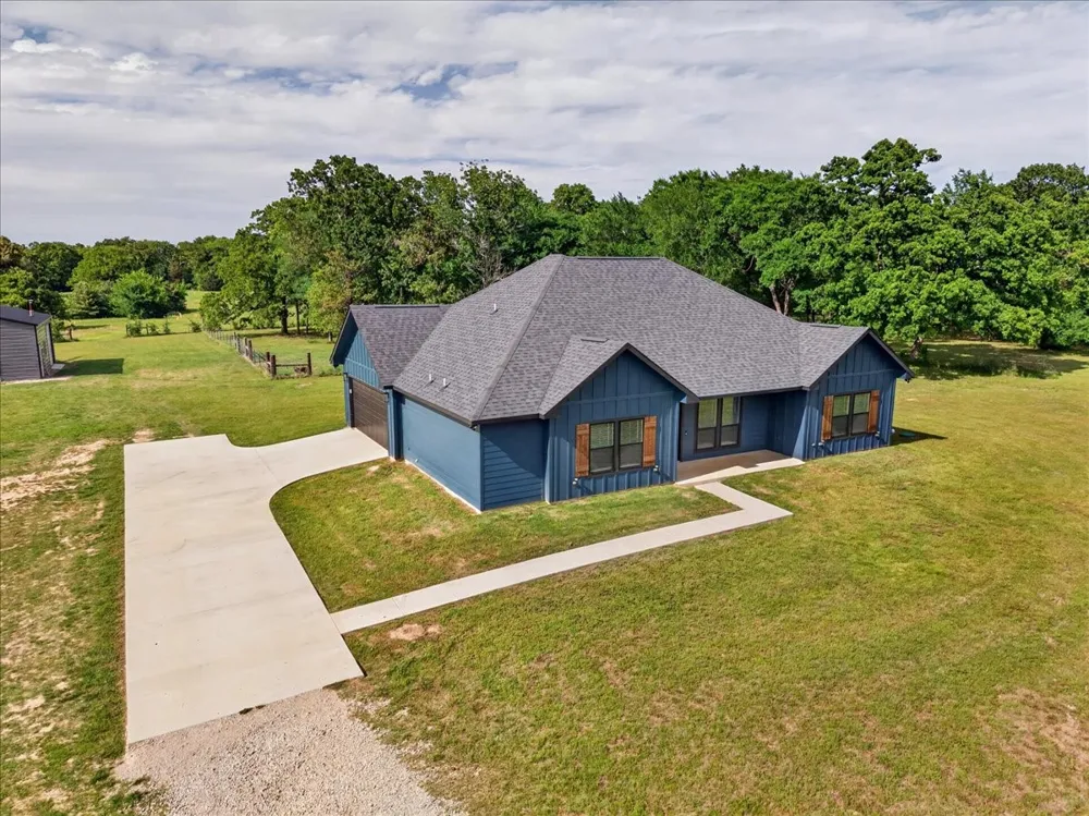 9968 County Road 1200 Athens, TX 75751